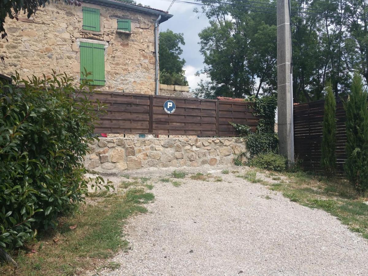 Gite Tante Jeanne Peaugres Exterior photo